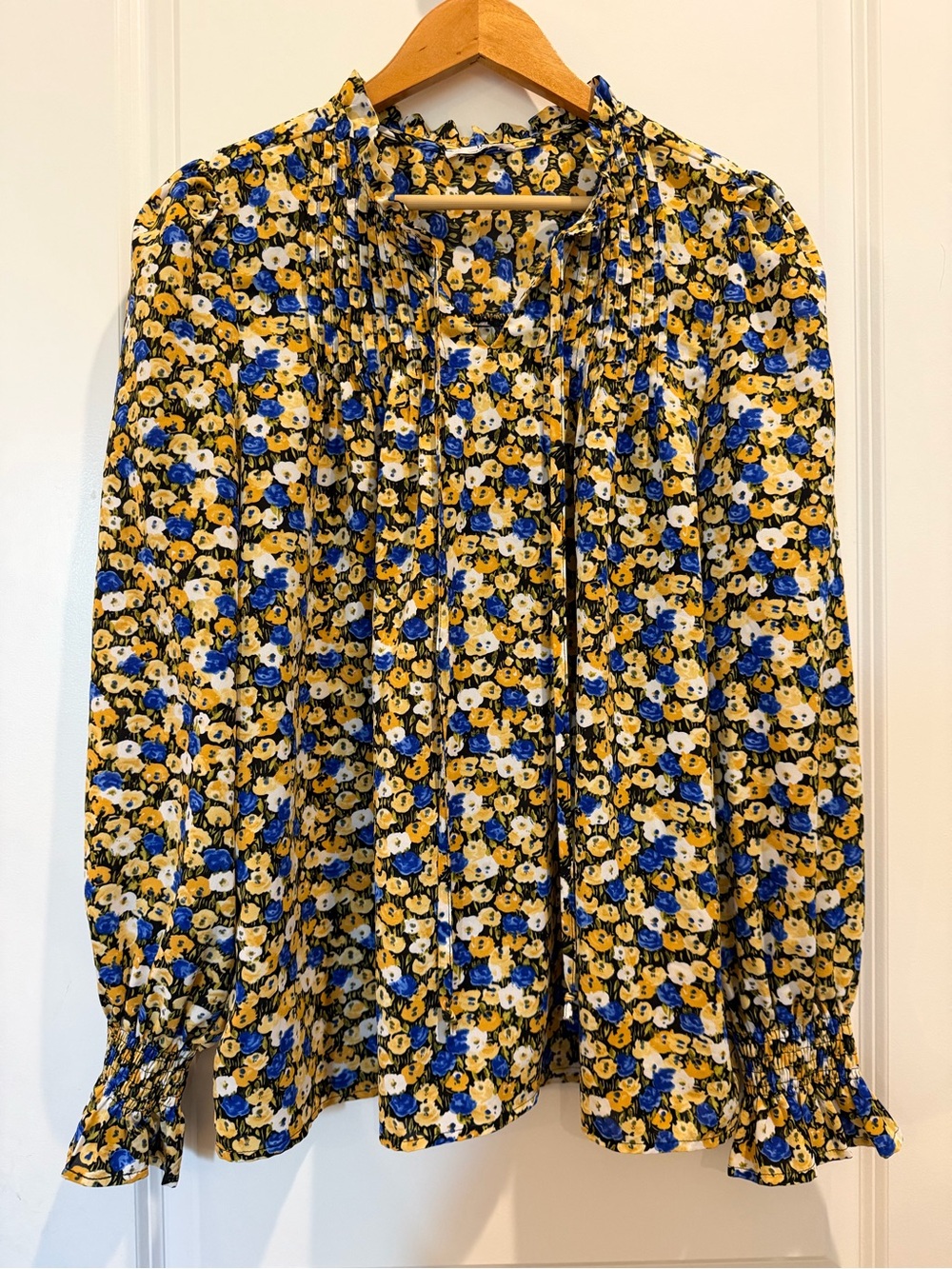 Floral Pleated Tie Neck Blouse Women’s Large Blue Yellow Long Sleeve